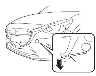 Mazda 2: Zaczep Holowniczy - Przód - Zaczepy Holownicze - Holowanie Samochodu - W Razie Awarii